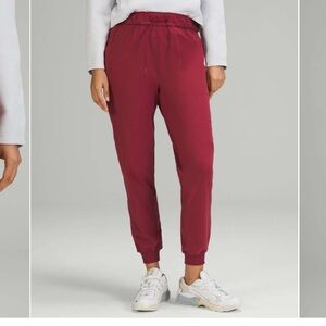 LULULEMON Stretch Luxtreme High-Rise Jogger Pants Mulled Wine Size 0 Women’s